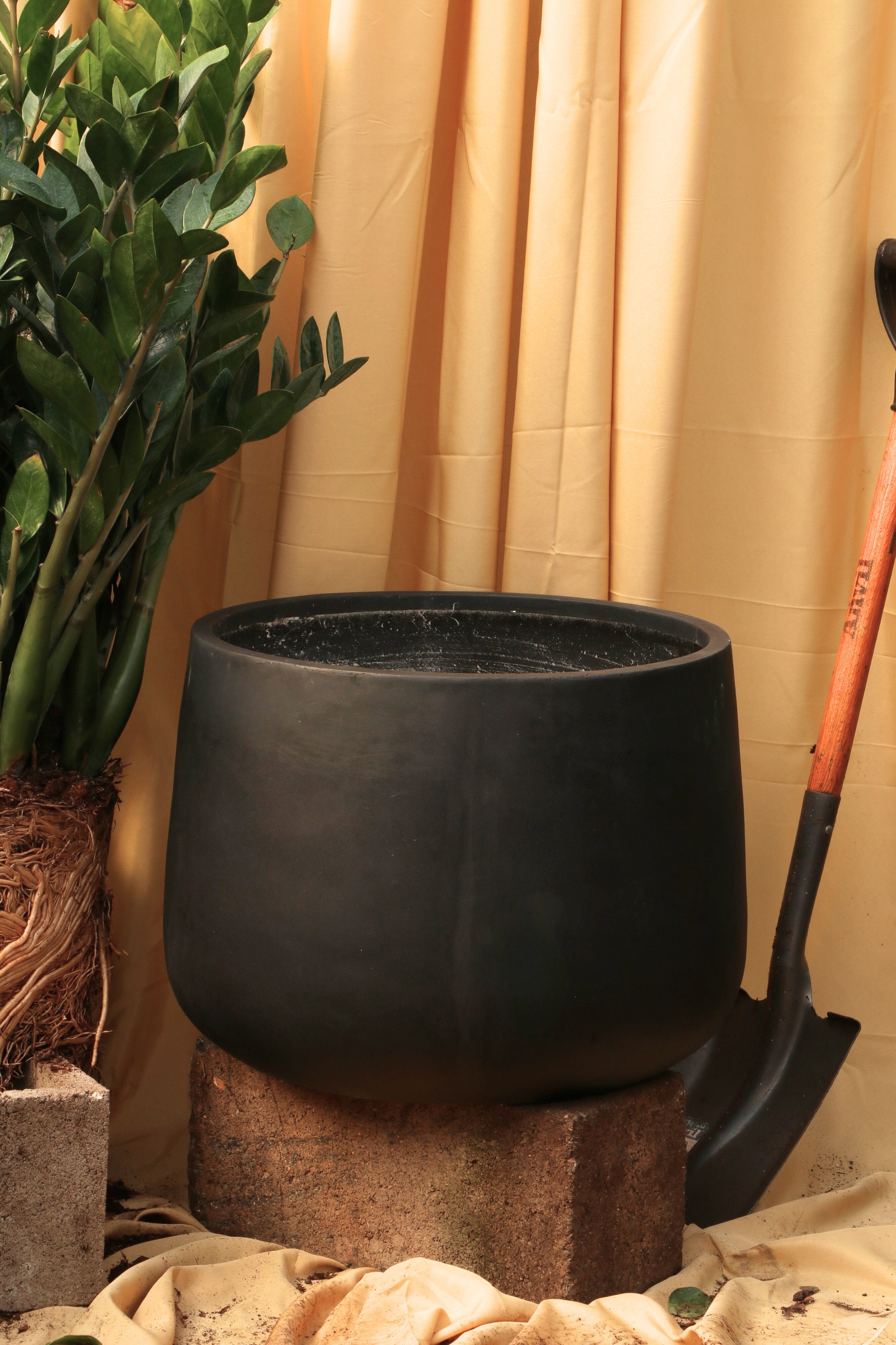 Fiber Cone Fiberglass Planters (