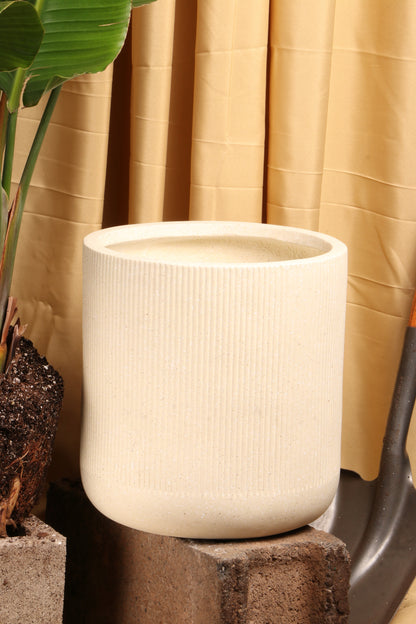 Weaves Fiberglass Planter (4LMS/